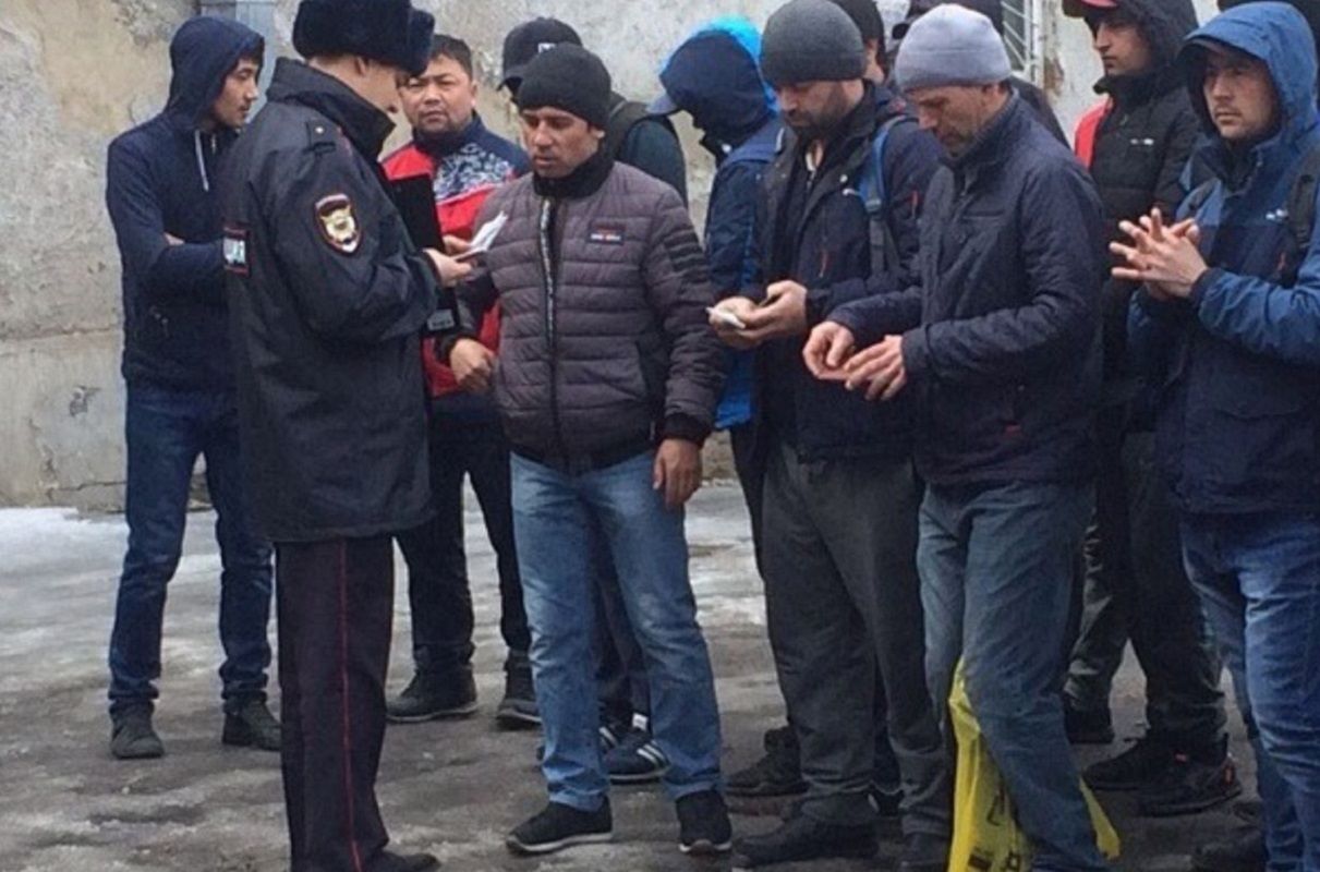 В Иркутске оперативно обсудили миграционную ситуацию и заслушали итоги  профилактической работы с иностранцами