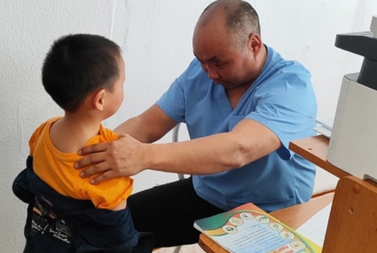 Врачи «Маршрута здоровья» обследовали свыше 3 400 детей из муниципалитетов Тувы, назначено соответствующее лечение