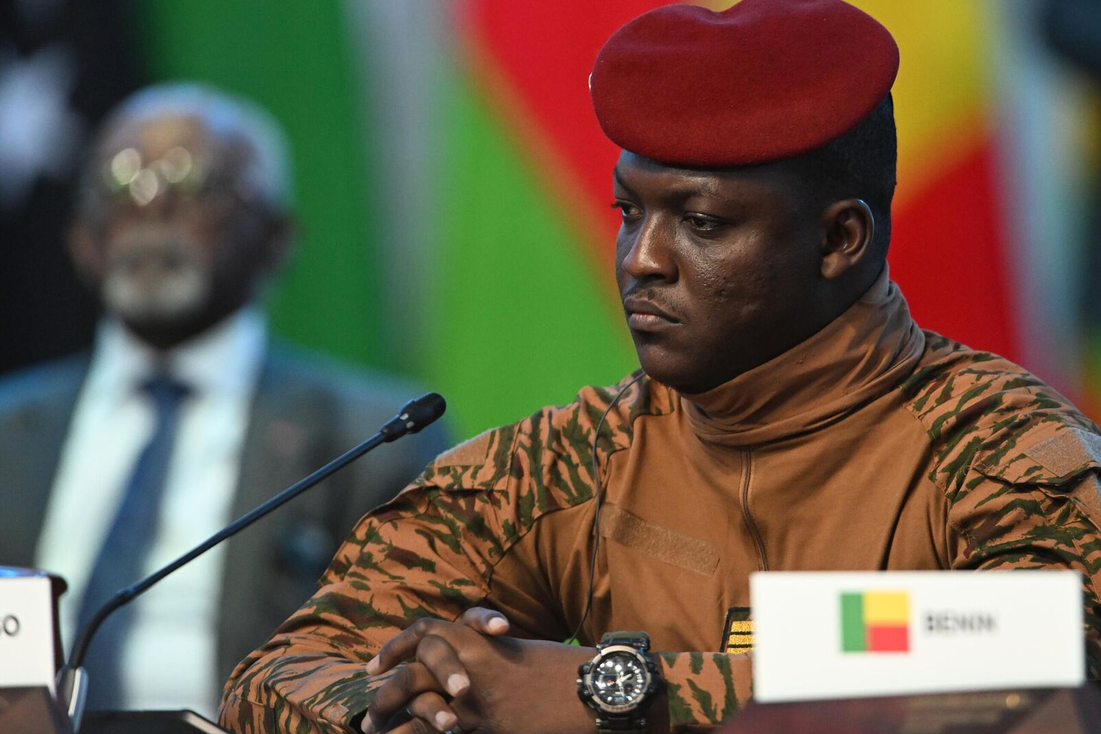 В Буркина-Фасо приостановили вещание нескольких международных СМИ