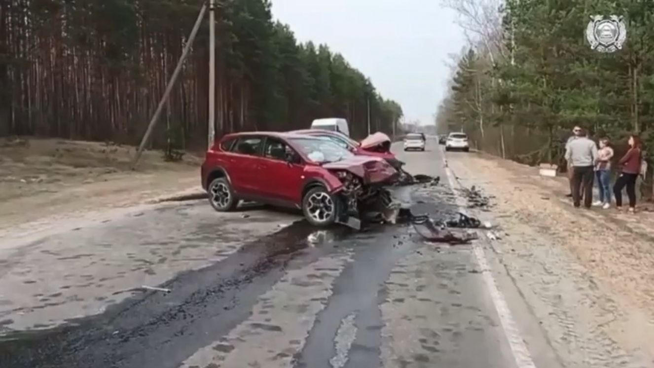 Смертельное ДТП произошло на трассе под Брянском с участием двух иномарок