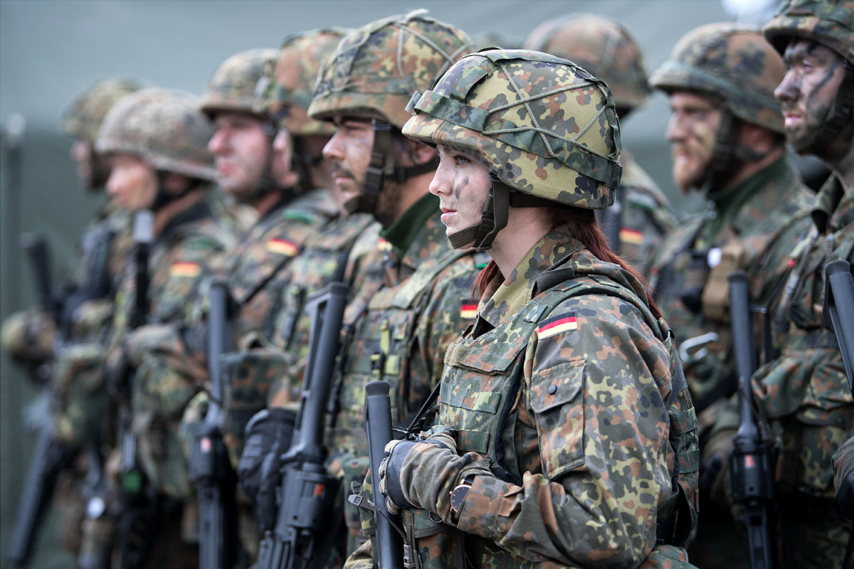 В Германии рассматривают варианты по возвращению воинского призыва