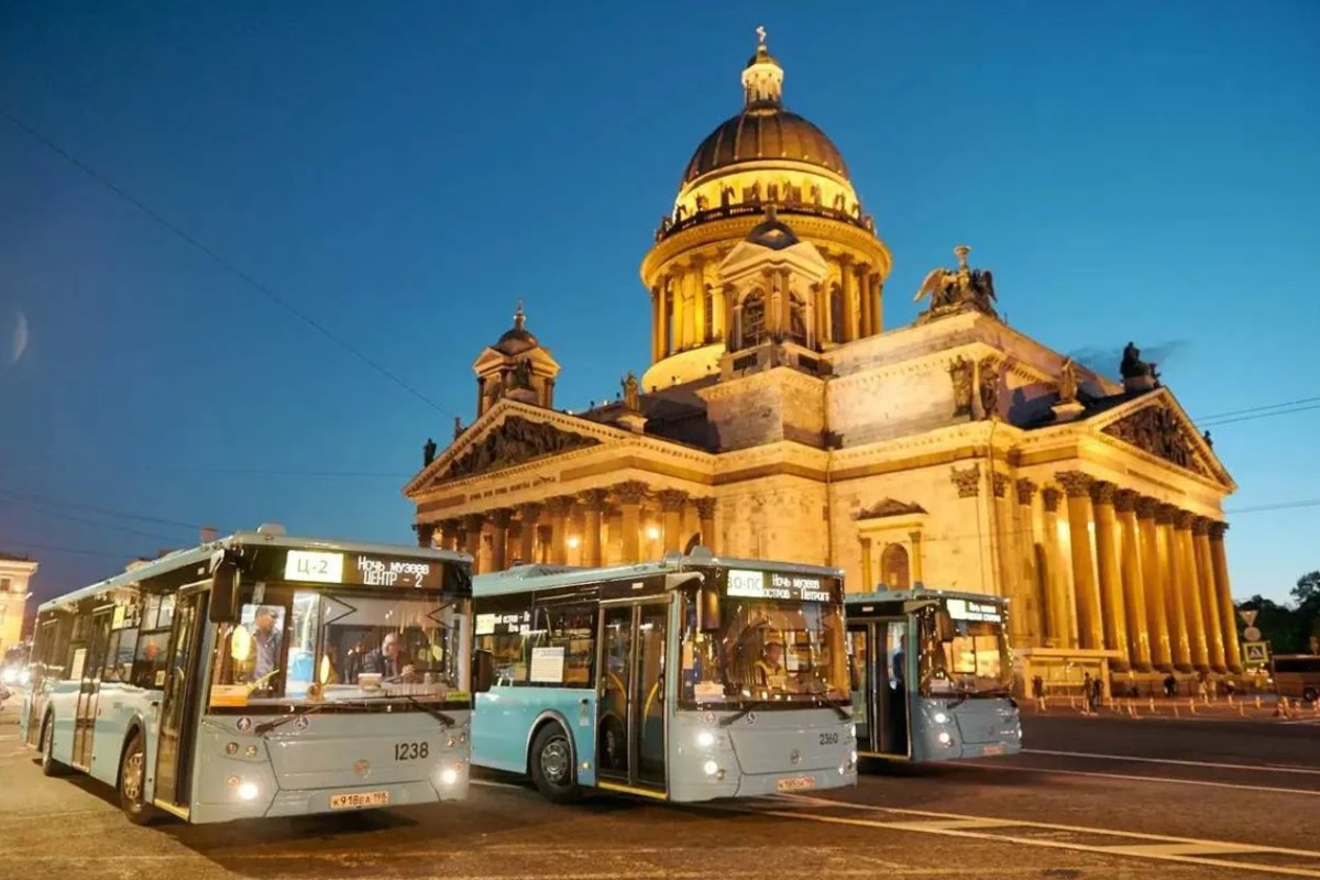 В «Ночь музеев» в Петербурге будет работать четыре дополнительных автобусных маршрута
