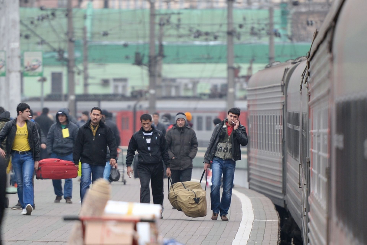 Больше 20 нелегальных мигрантов выдворили из Красноярска за неделю