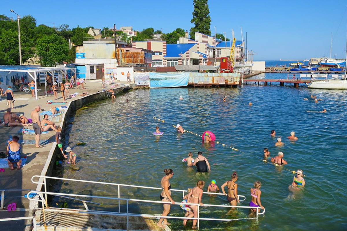 Специалисты проверили качество морской воды в Севастополе