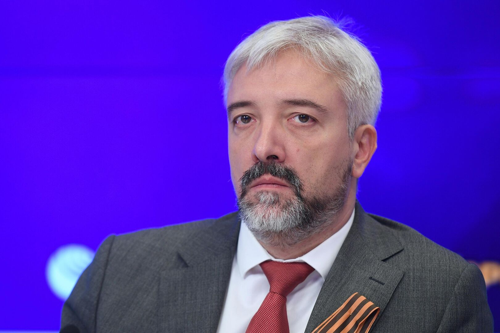 Примаков сообщил, что прекращена работа Русского дома в Черногории