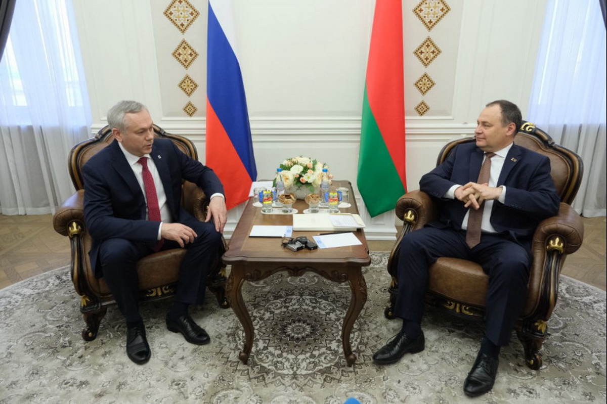 Андрей Травников провел рабочую встречу с премьер-министром Республики Беларусь Романом Головченко