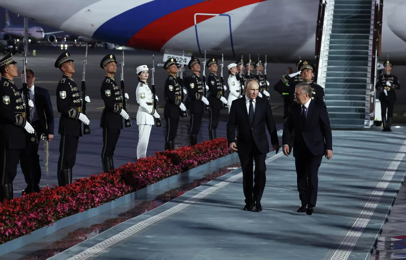 Владимир Путин прибыл с визитом в Узбекистан