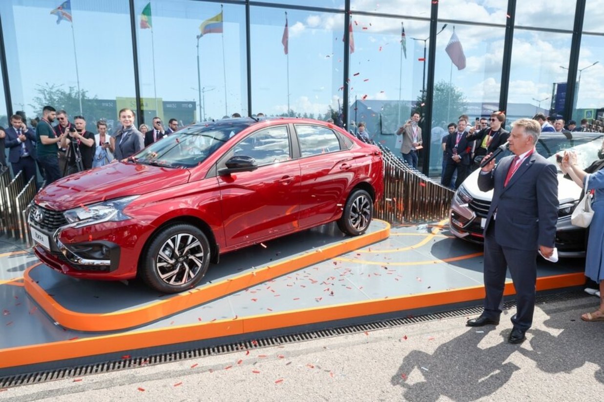 Финские СМИ обвинили российский автопром в копировании Renault на примере  LADA Iskra