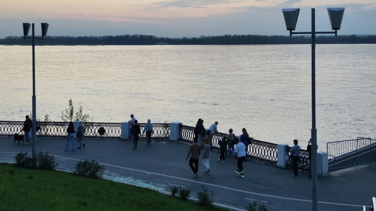 В Архангельске ограничат движение транспорта на набережной Северной Двины