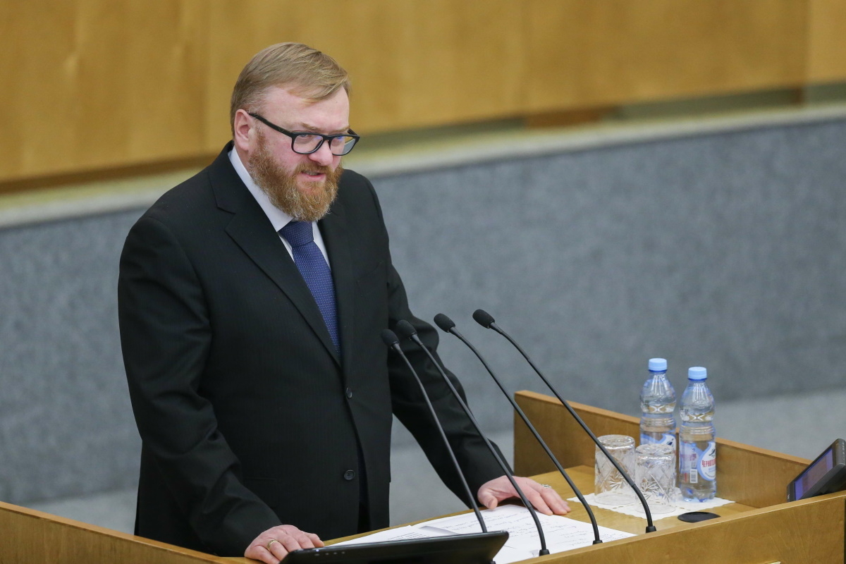 Депутат Виталий Милонов разозлился из-за санкций против певца SHAMAN