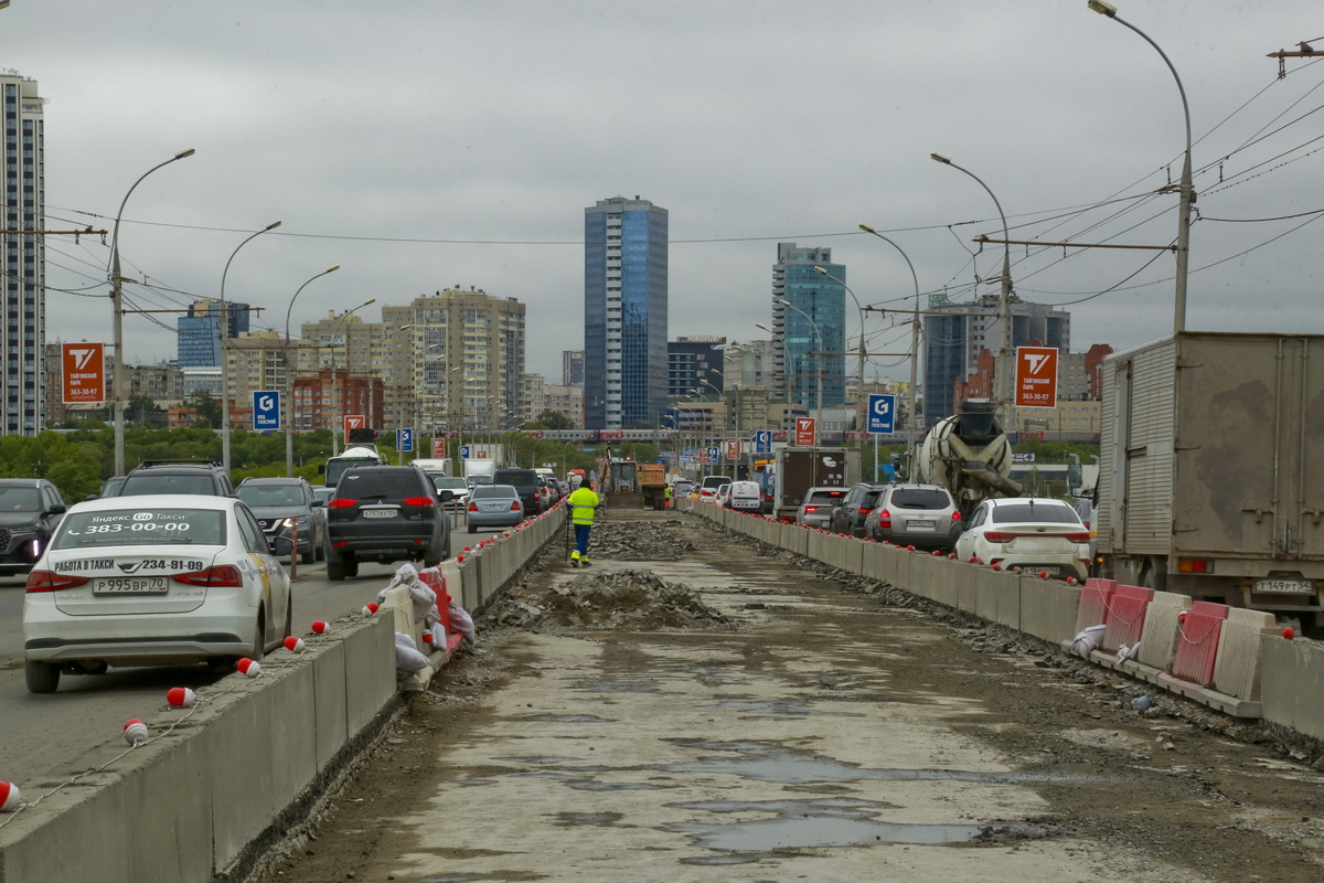 В Новосибирске впервые за четверть века капитально ремонтируют Димитровский мост