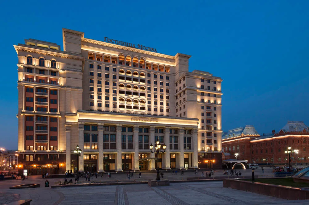 Известный в Москве отель частично арестован по делу экс-главы банка «Югра»