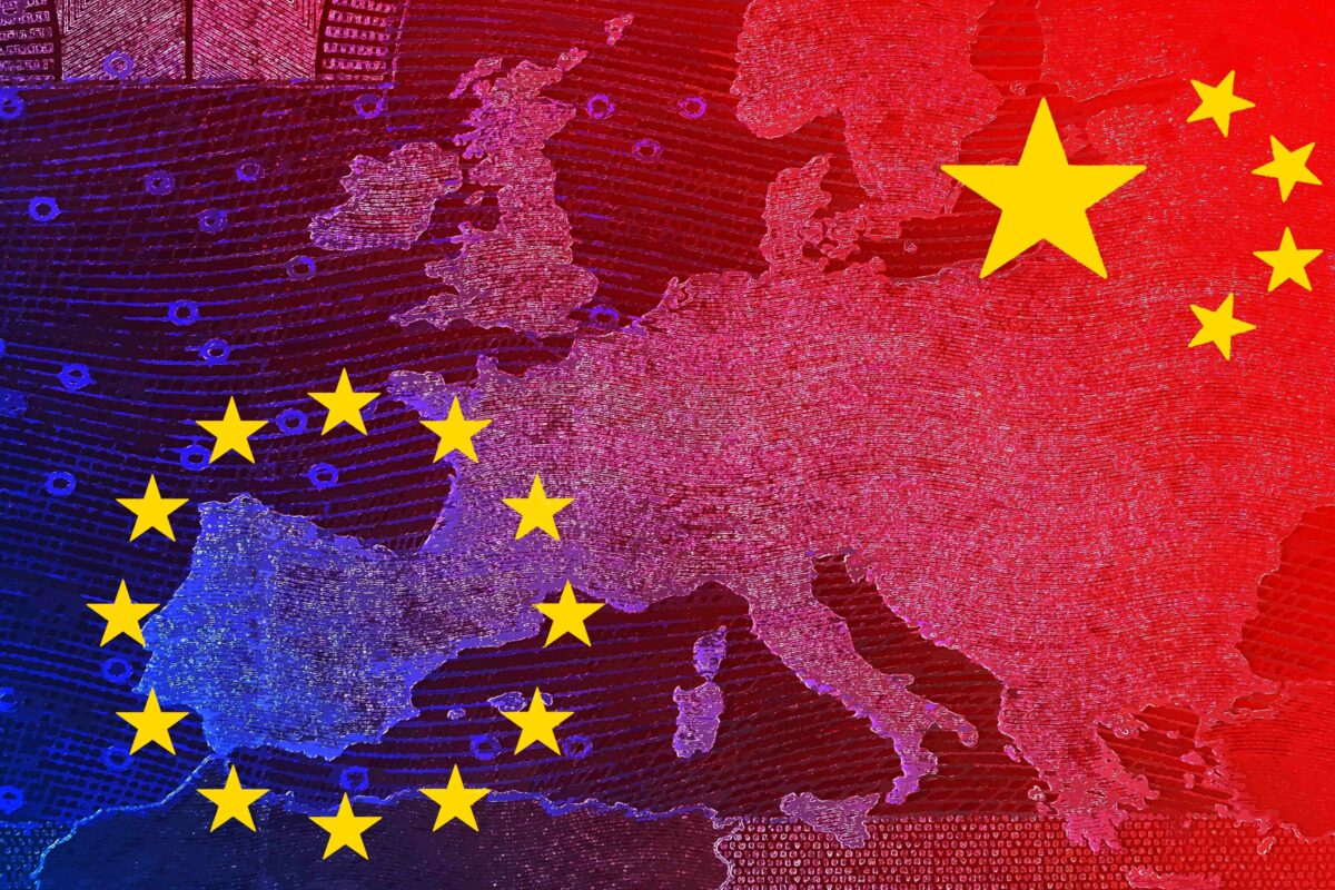 Брюссель может ограничить доступ Пекина к гостендерам