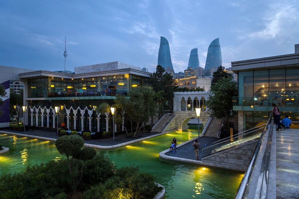 В Азербайджане заявили о готовности к взаимным с РФ инвестициям в сферу туризма