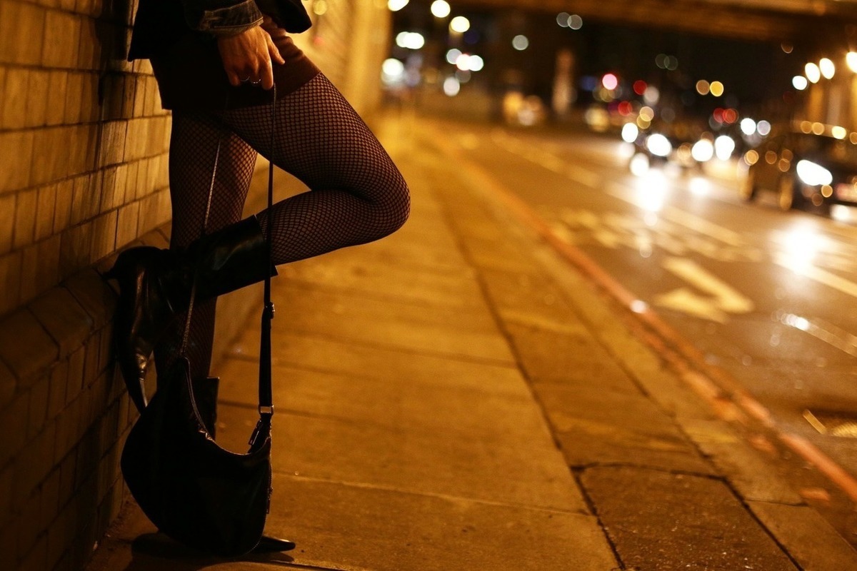 В Москве проститутки заперли в подвале журналистов, которые хотели снять о них сюжет