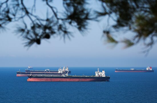 Великобритания ввела санкции против 11 российских танкеров