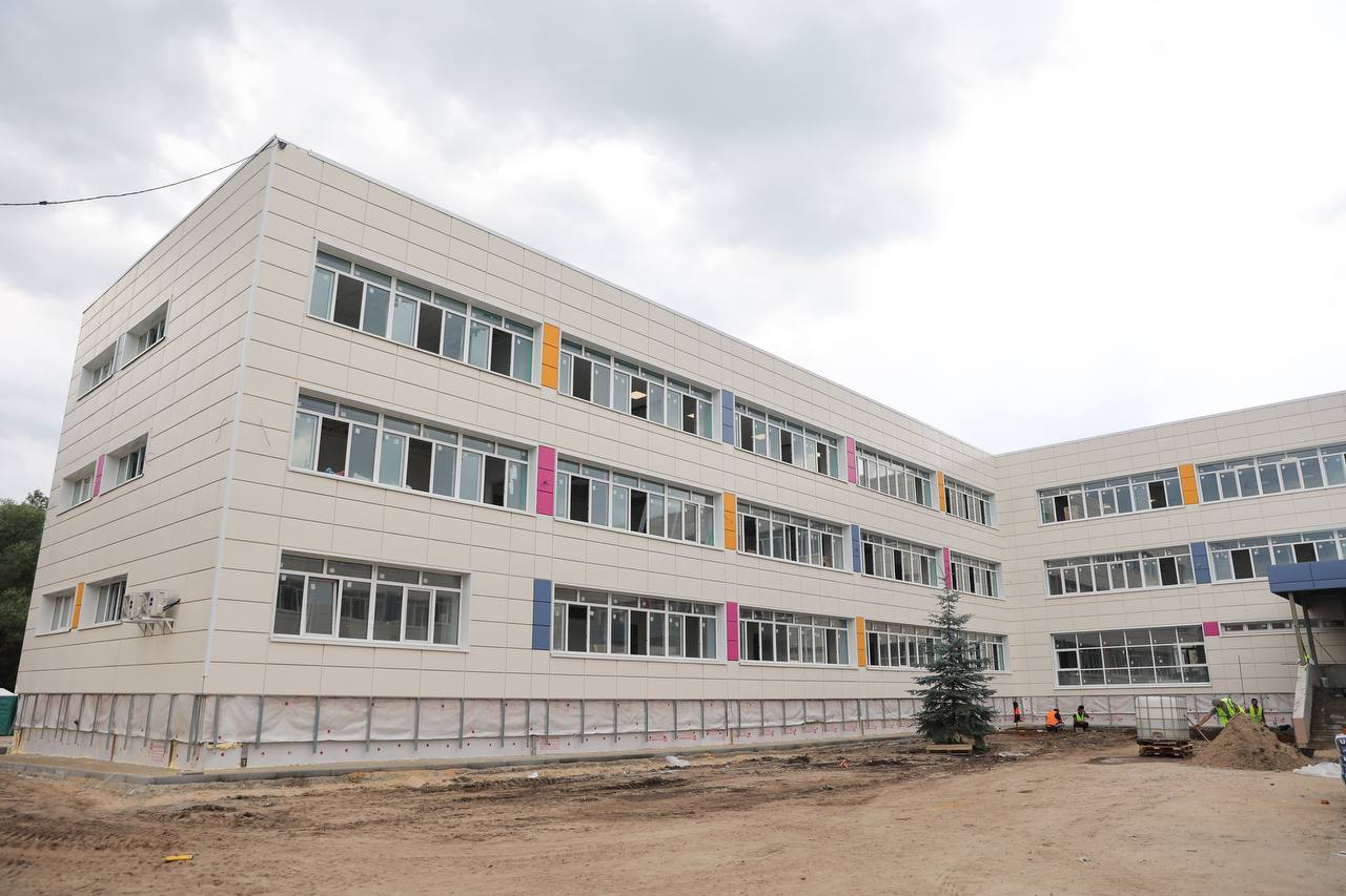 В Орехово-Зуевском округе продолжается капремонт Дрезненской школы №1