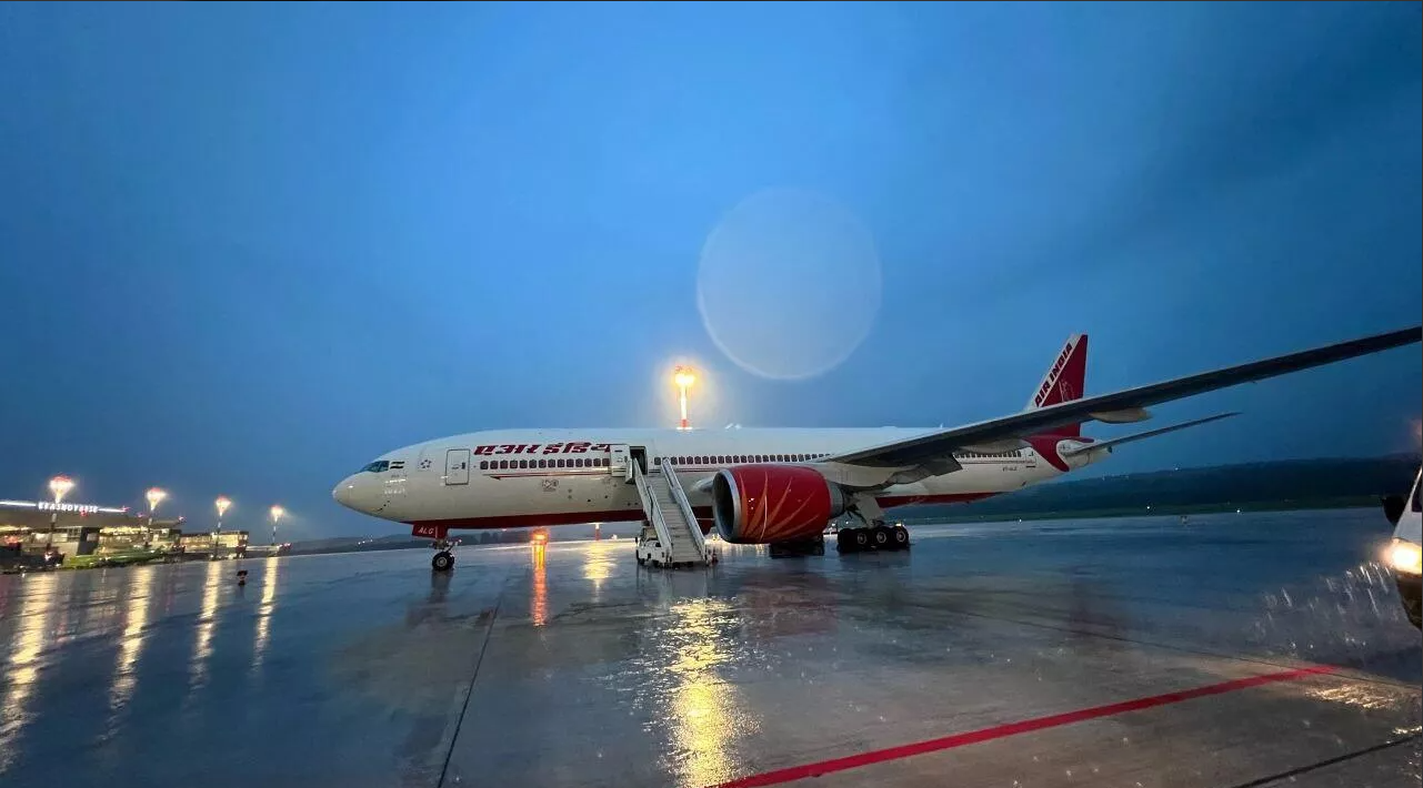 Пассажиры севшего в Красноярске рейса Air India остались в восторге от российского сервиса