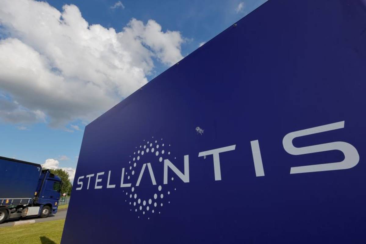 Stellantis в кризисе: чистая прибыль упала на 48% из-за проблем в Северной Америке