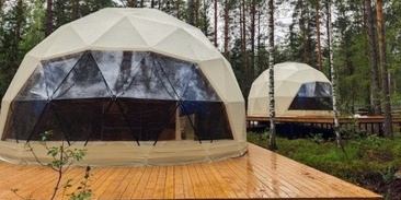 На озере Шап в Марий Эл возвели геокупольные шатры для круглогодичного отдыха на природе