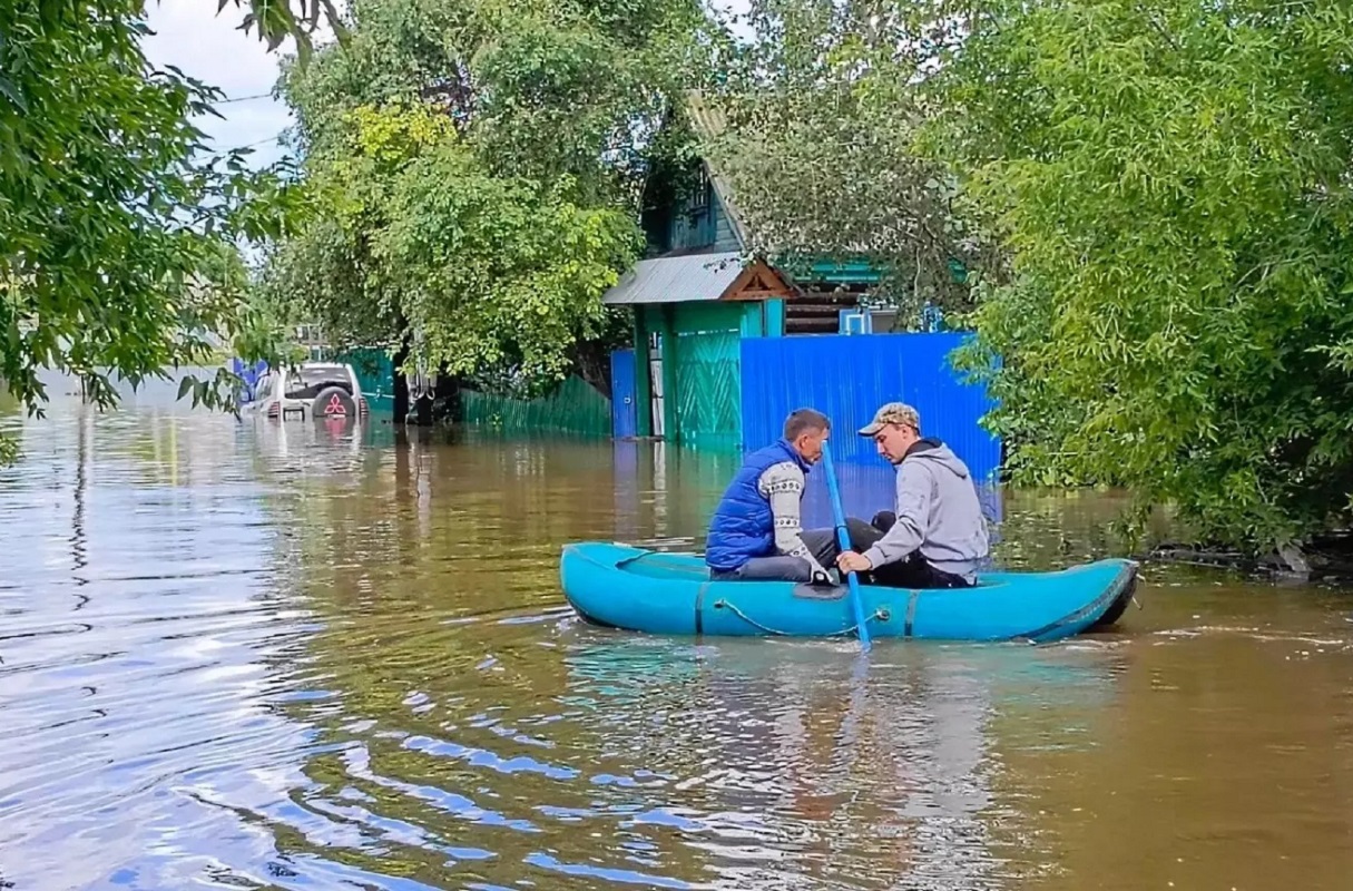 Спасатели эвакуировали в одном из районов Челябинской области 140 человек на фоне проливных дождей и подтопления