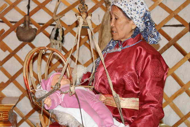 Старинные колыбели покажут на первом Евразийском фестивале в Туве