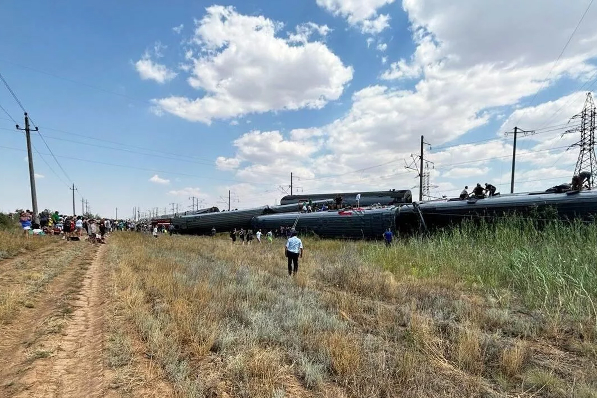 Администрация Волгоградской области: при сходе 9 вагонов поезда пострадали 52 человека