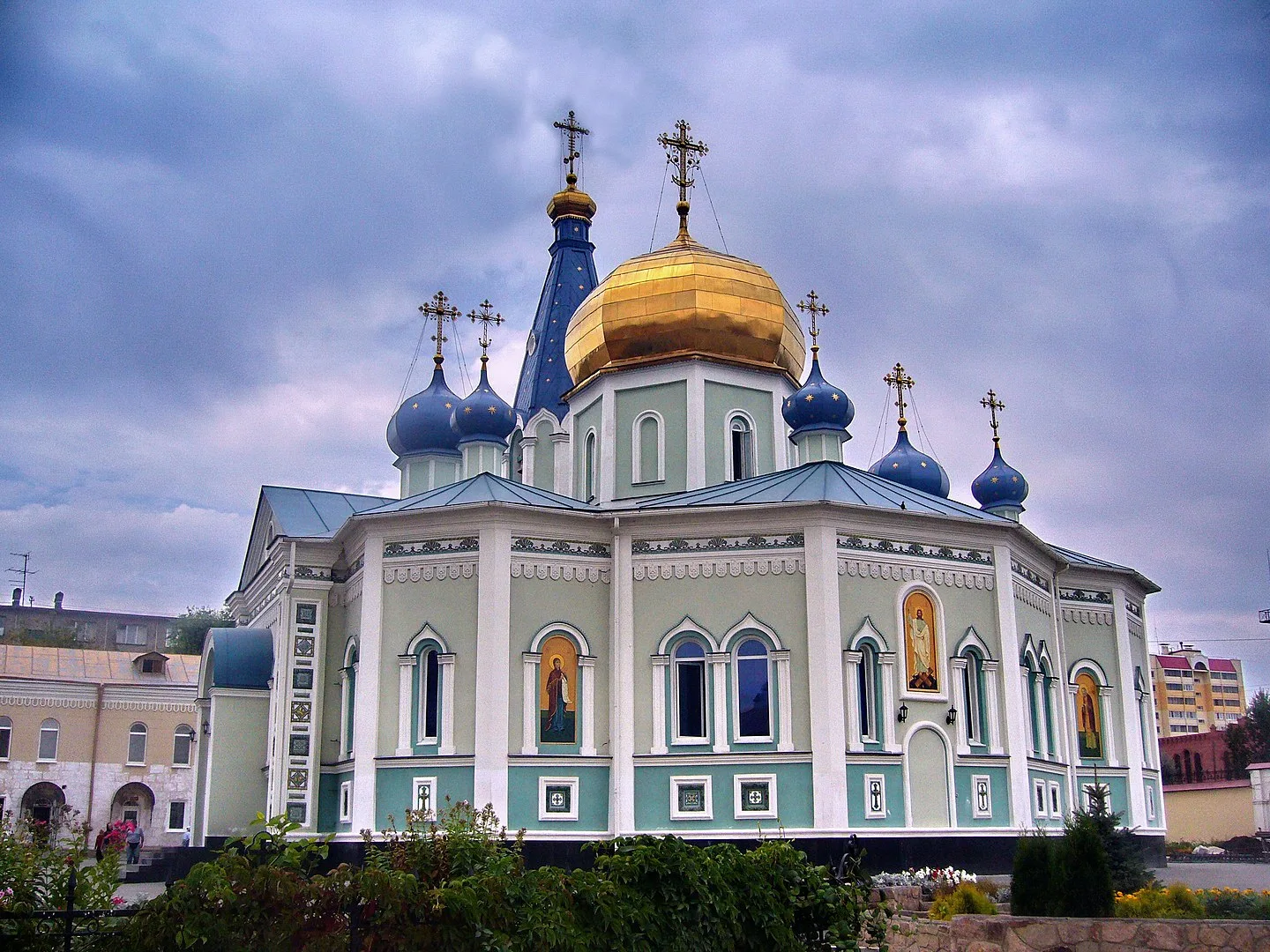Стало известно, где написали иконы для главного храма Челябинска
