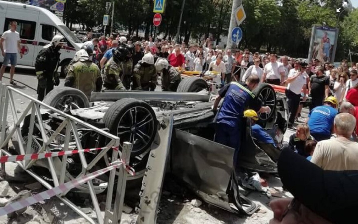 Любовница подписчикам: «Что бы вы делали в последние часы жизни?» Новые подробности аварии BMW в Краснодаре