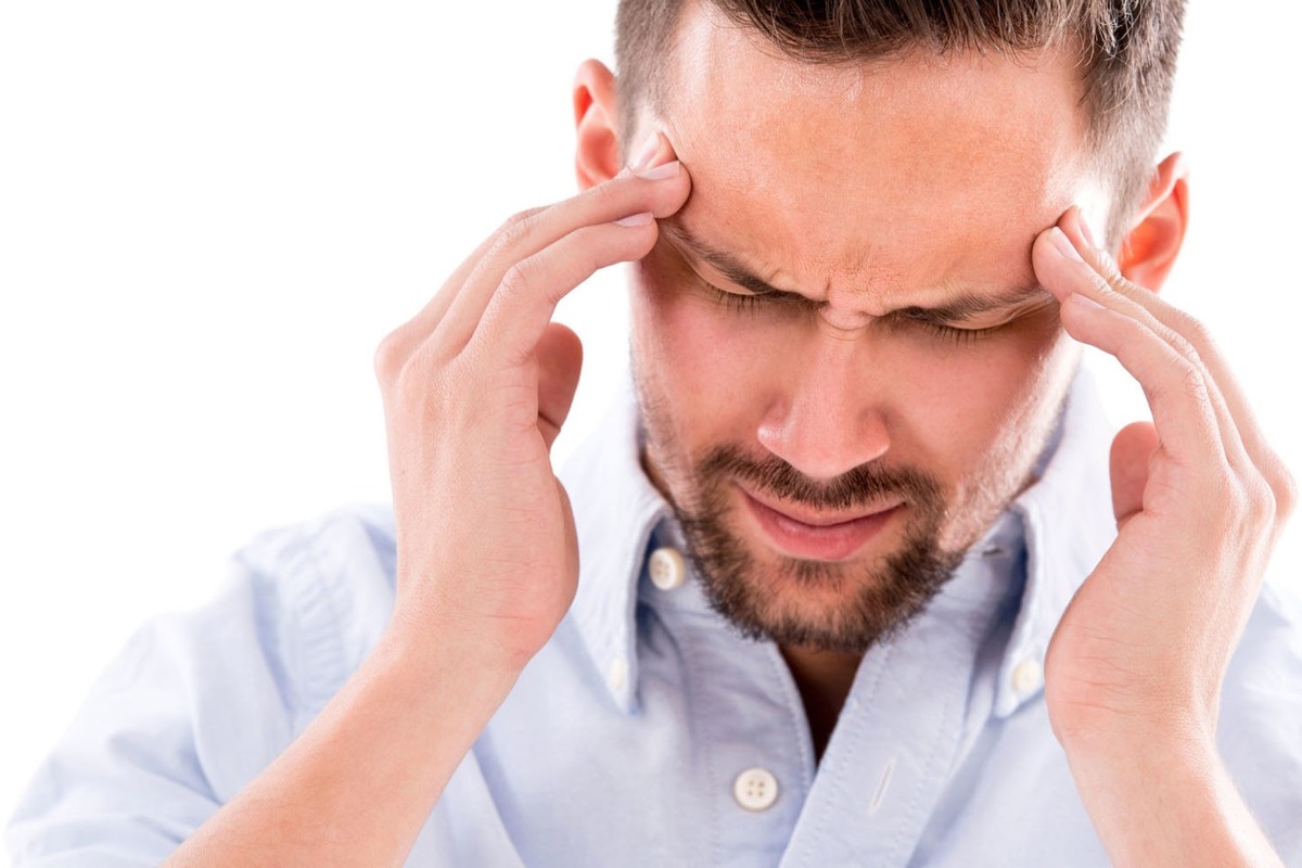 Медик объяснил, почему не все головные боли можно заглушить препаратами
