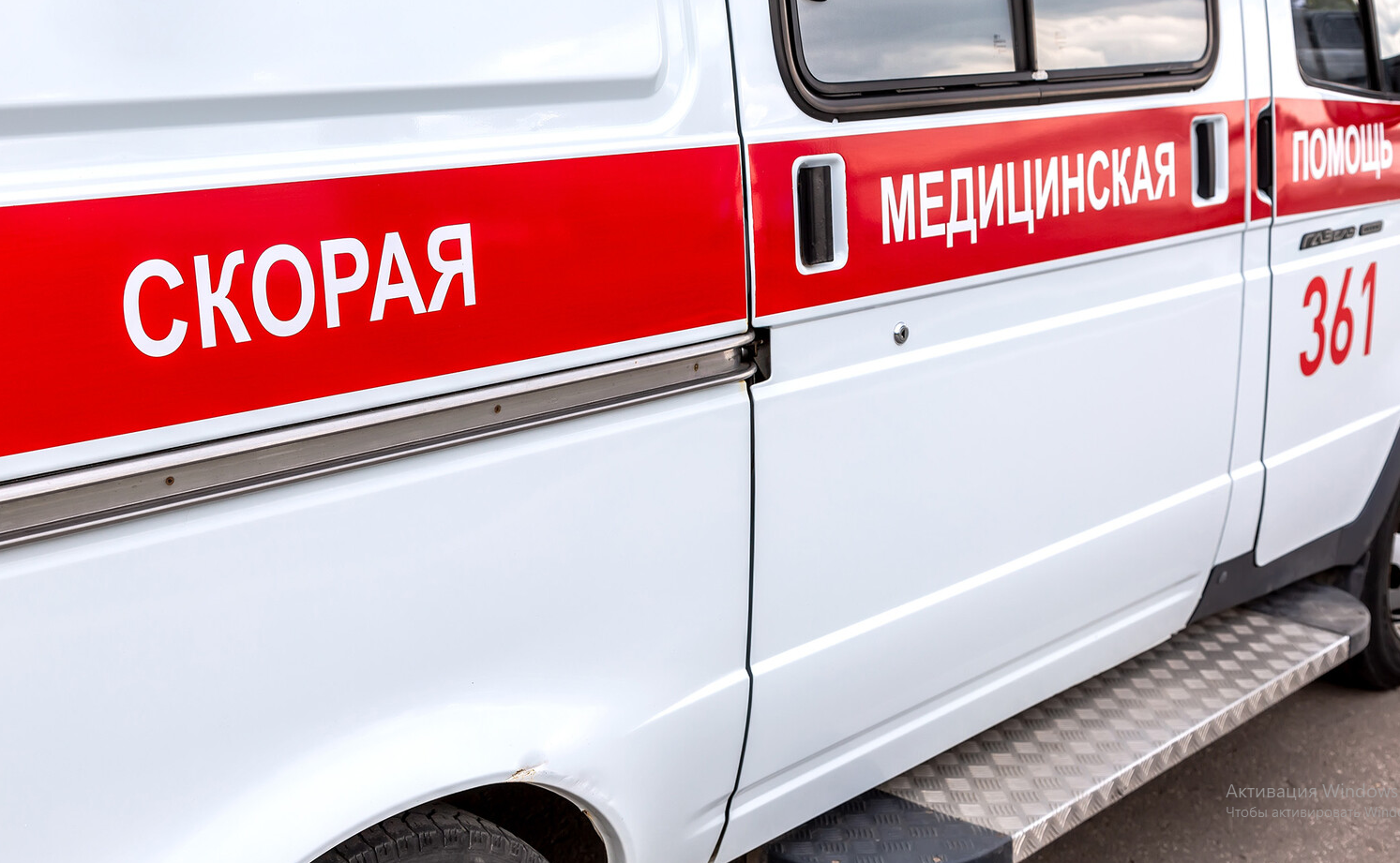 В Петербурге 2-летний ребенок выпал из окна поликлиники