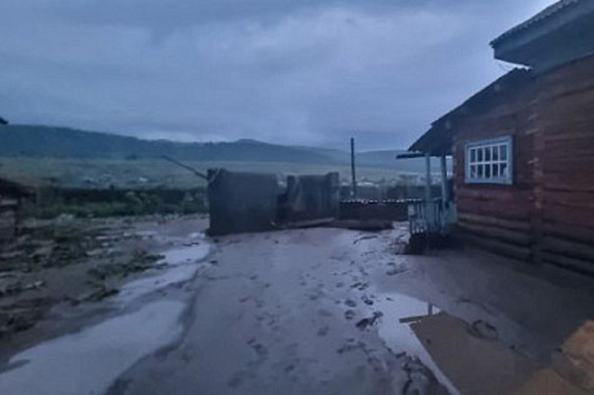 В одном из районов Бурятии из-за подъема рек объявлен режим ЧС, вода подмыла почти 500 участков