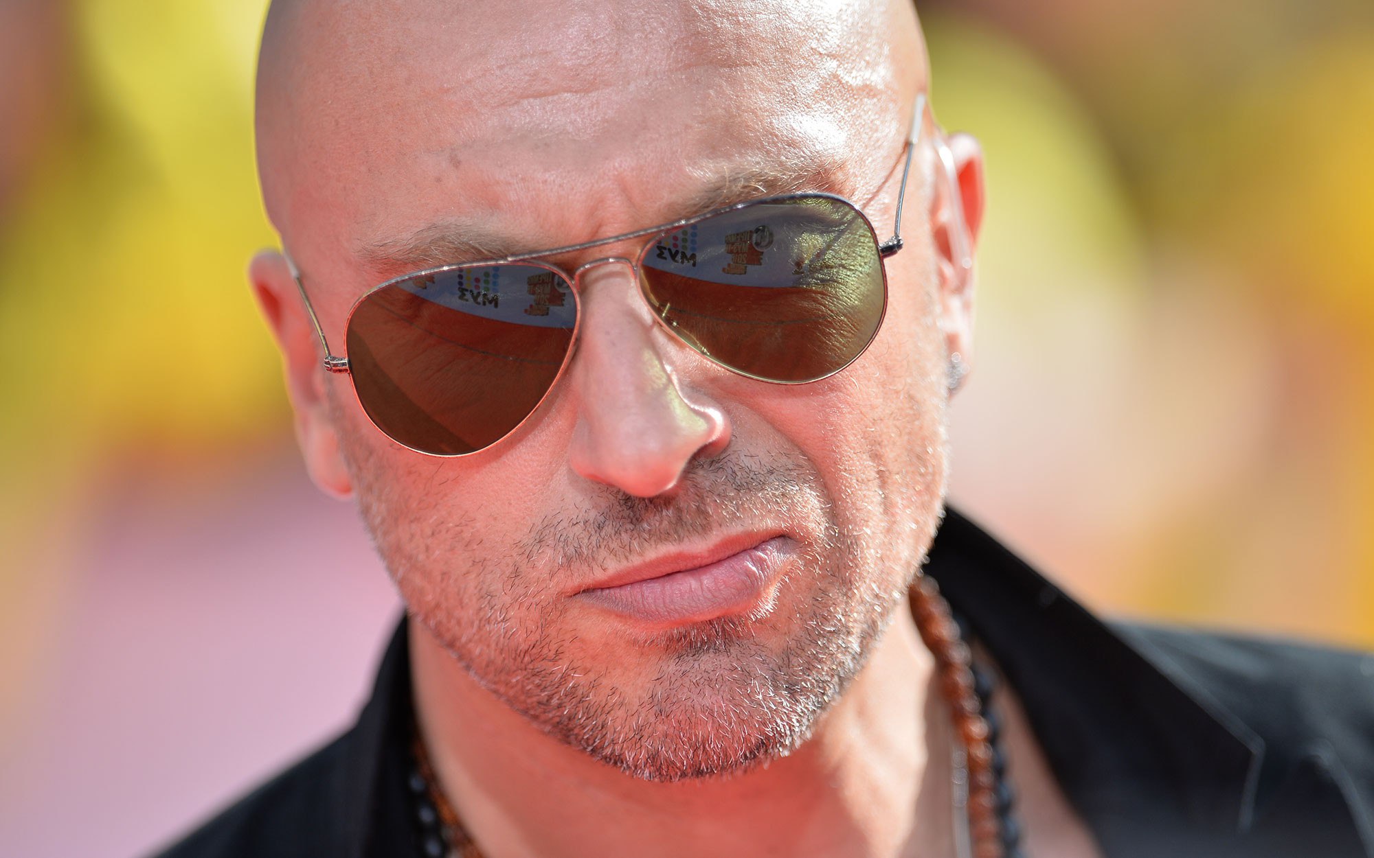 Италия, ОАЭ, Россия... Дмитрий Нагиев оказался умнее «испуганных патриотов»?