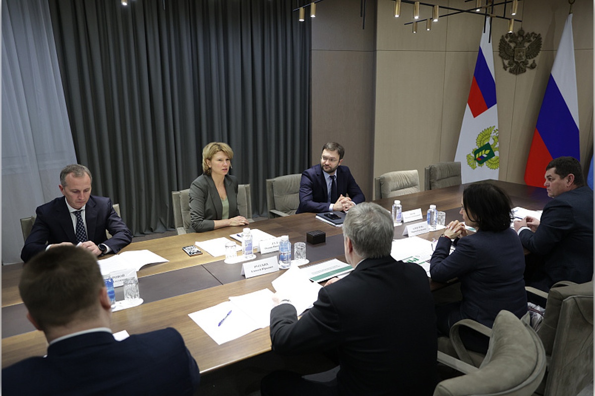 Власти Ульяновской области и руководство Минсельхоза РФ обговорили перспективы развития АПК Власти Ульяновской области и руководство Минсельхоза РФ обговорили перспективы развития АПК