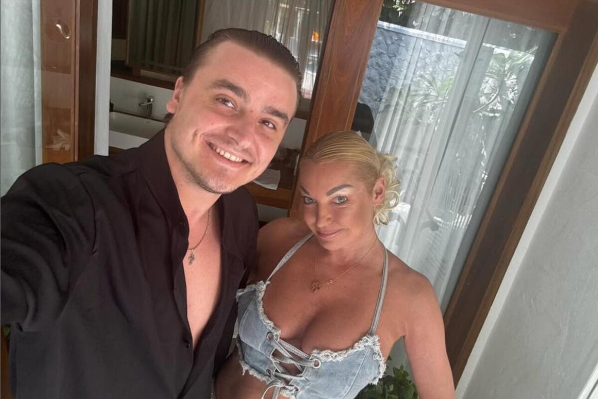 волочкова Волочкова оказалась в центре скандала из-за слухов о новом романе