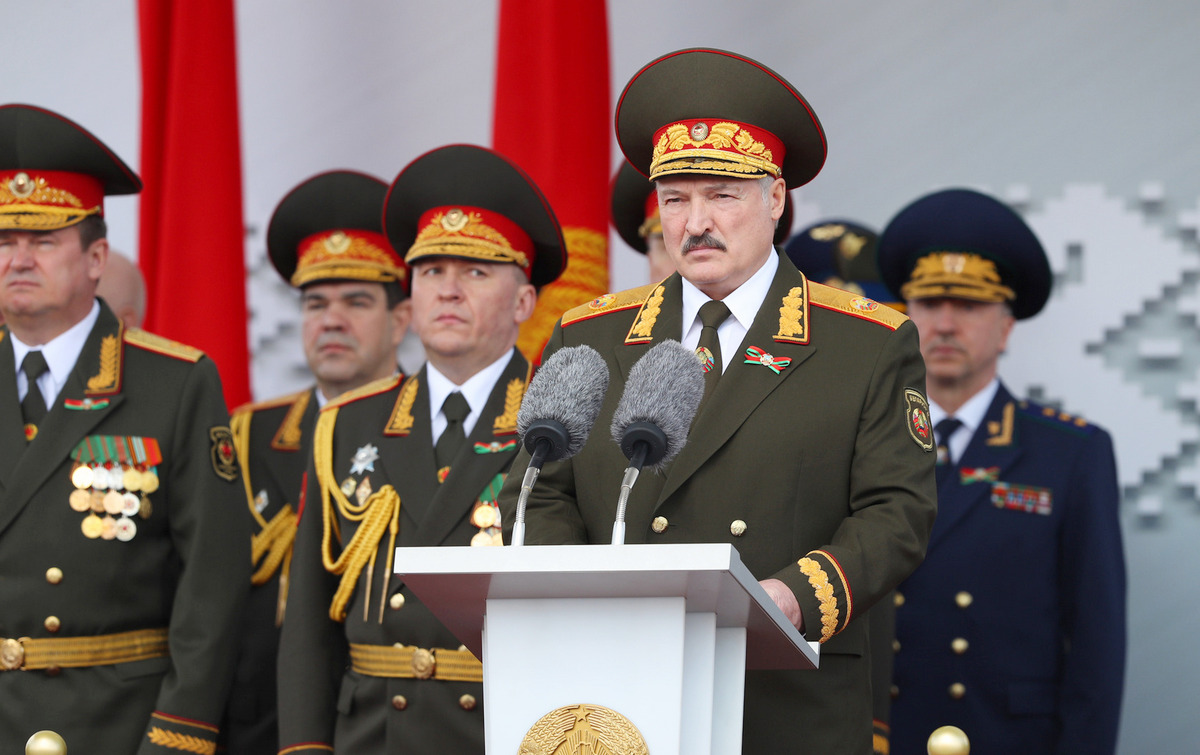 «Батька» поставил соседей на место. Как Лукашенко наказал зарвавшихся литовцев. Соседи теперь на крючке «Батька» поставил соседей на место. Как Лукашенко наказал зарвавшихся литовцев. Соседи теперь на крючке