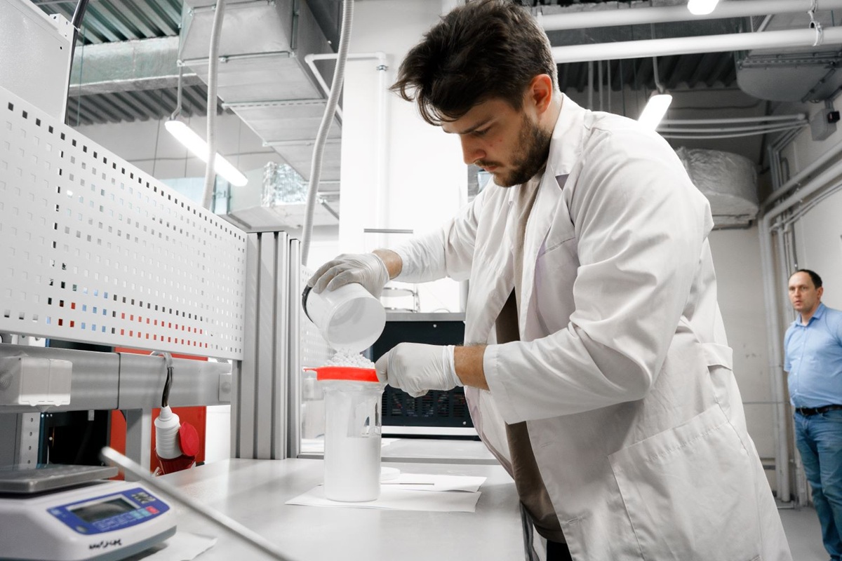 Российские ученые разработали новое вещество для суставного протезирования Российские ученые разработали новое вещество для суставного протезирования