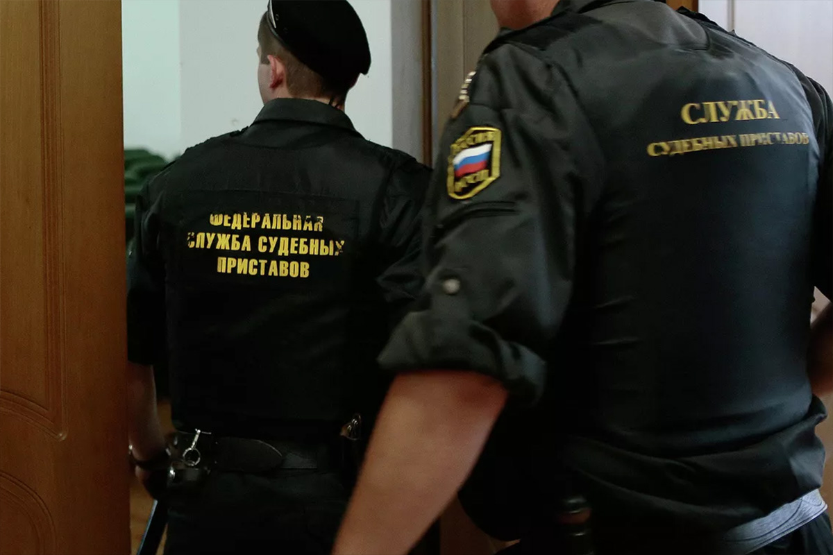 Названа сумма долга, при которой приставы могут изъять имущество Названа сумма долга, при которой приставы могут изъять имущество