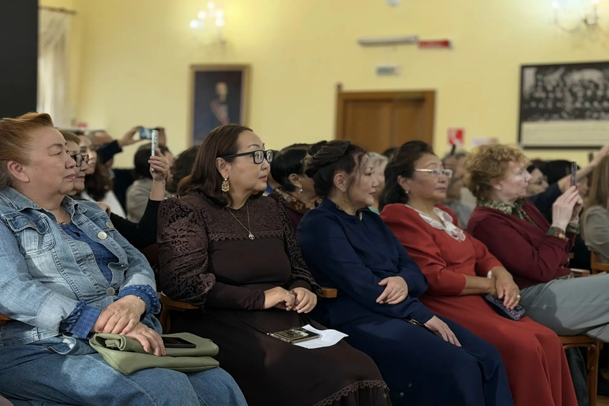 Якутская грампластинка: в Национальной библиотеке региона почтили память первых исполнительниц Якутская грампластинка: в Национальной библиотеке региона почтили память первых исполнительниц