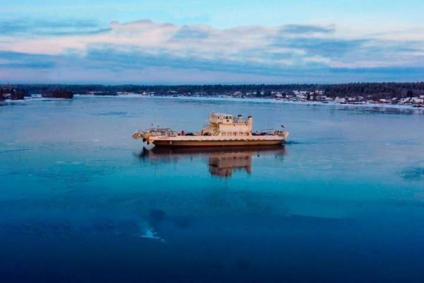 Движение парома в Подпорожском районе восстановили после шторма