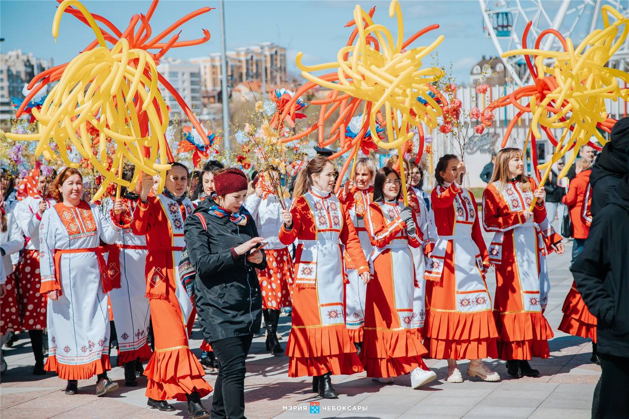 3 праздник сегодня