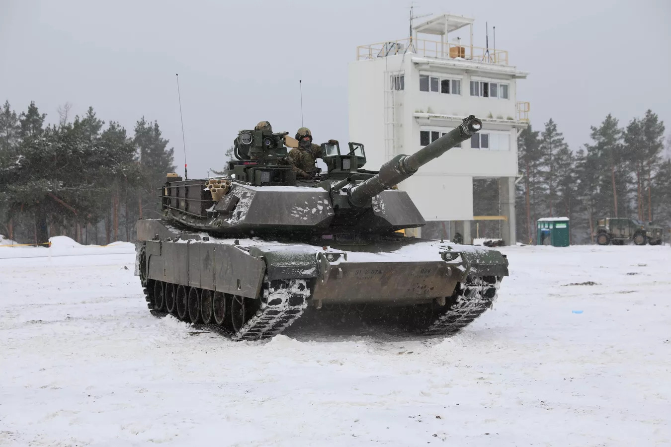 Танк M1A3 Abrams во время учений.