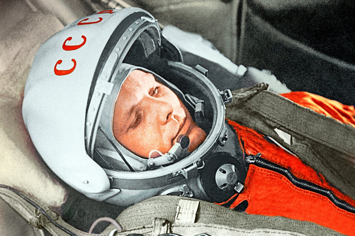 Первый пилотируемый полет в космос юрия гагарина