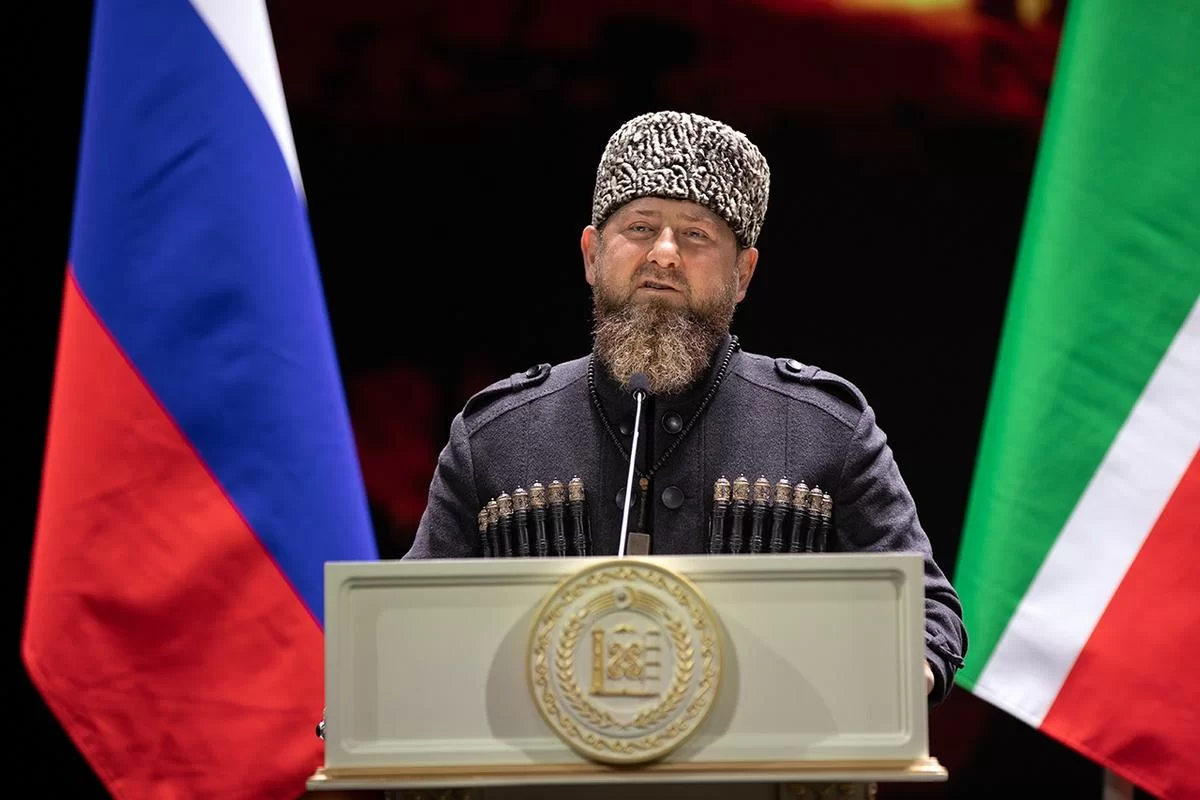 Религия или хайп: Кадыров потребовал от мужчин перестать использовать веру как элемент стиля