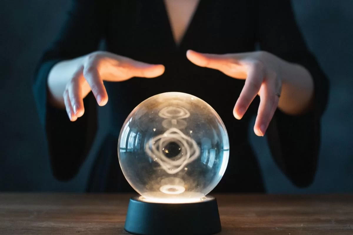 «Верну любимого любой ценой»: саранчанка попала в сети лжемагов