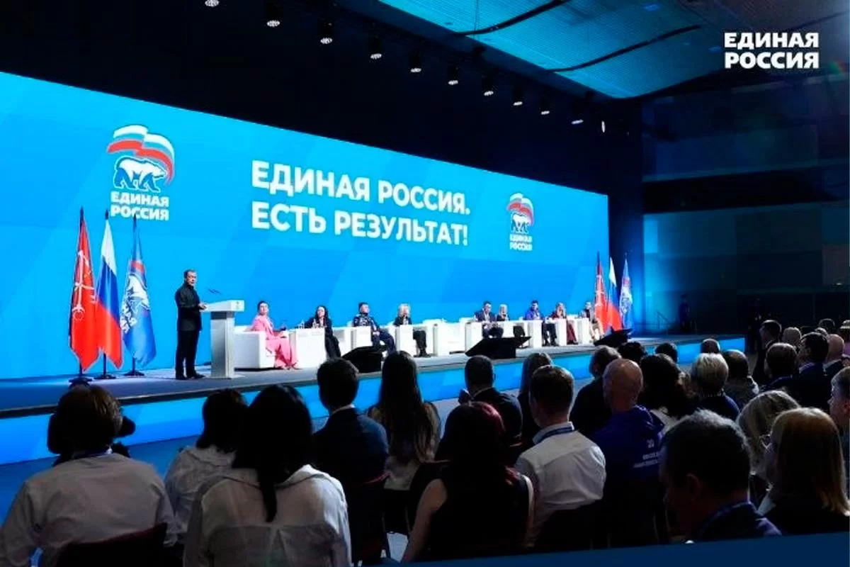 Спикер Курганской областной Думы Дмитрий Фролов: В рамках Народной программы «Единой России» в регионе построено около 6,5 тысяч ФАПов и поликлиник