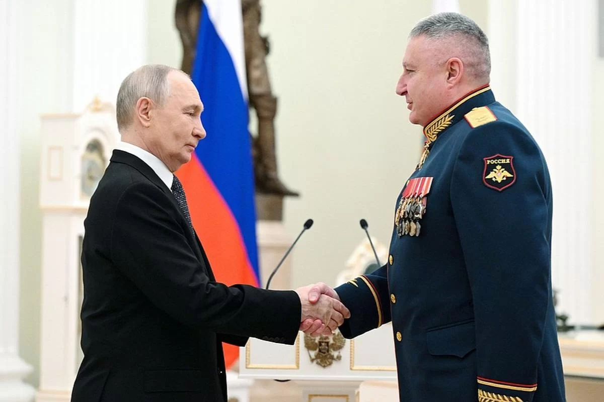 «Золотые Звезды» и ордена Мужества: Россия чествует своих героев