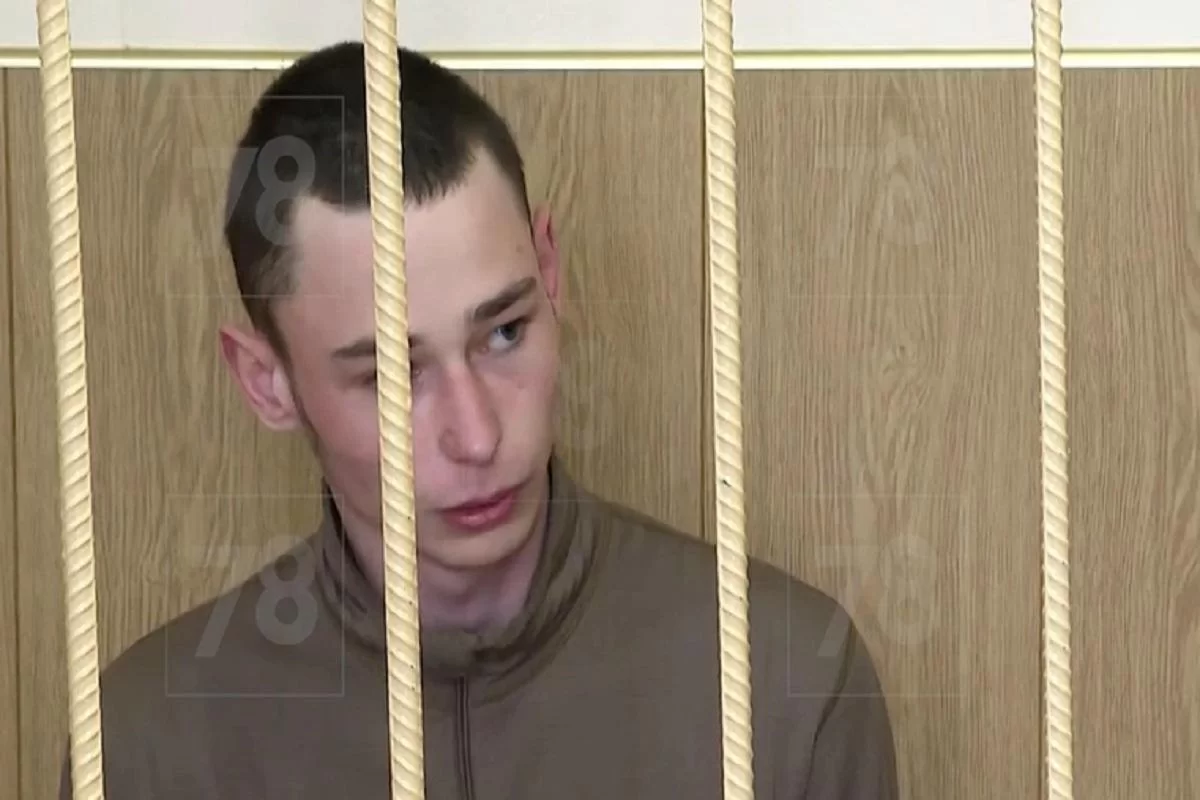 Убившего полицейского в Кингисеппе беглого контрактника хотят приговорить пожизненно