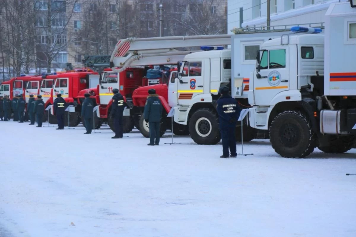 В 131 отдаленный населённый пункт Коми поставили боевую одежду для пожарных-добровольцев