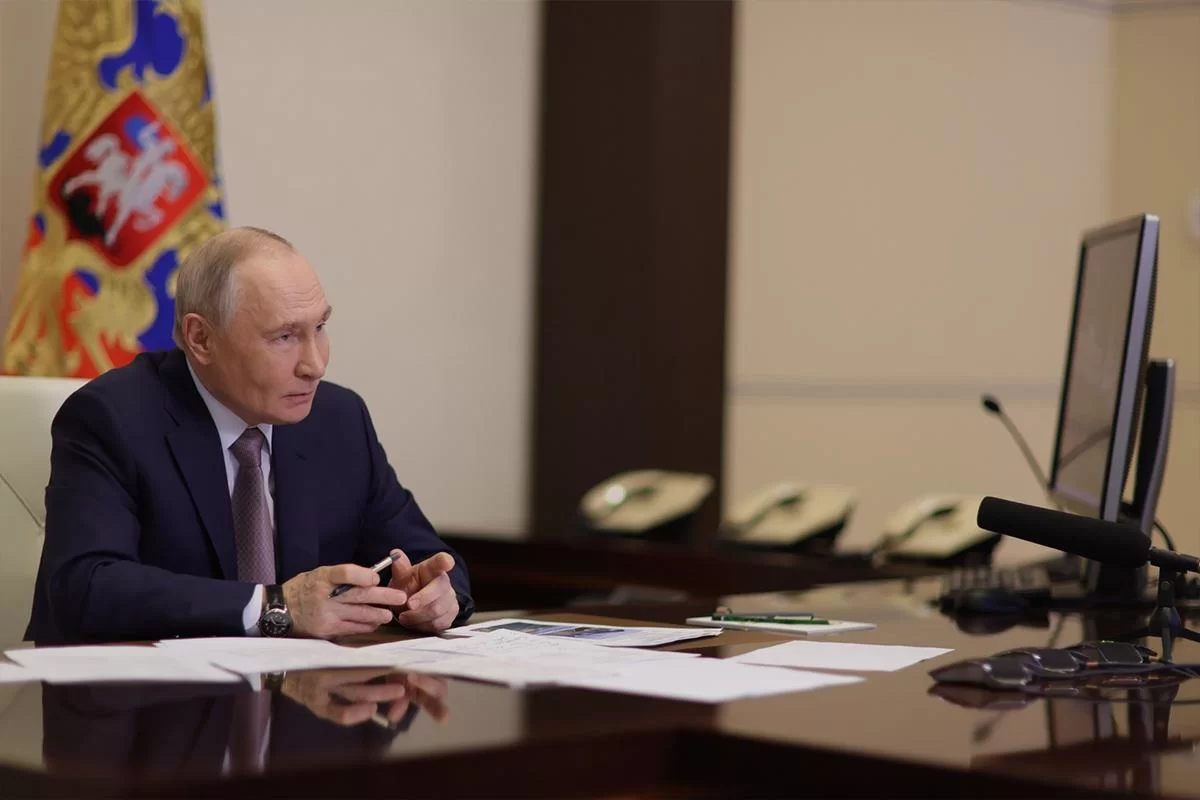 Путин с иронией отреагировал на слова Аксенова о поднятых рюмках в честь президента